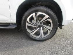 2022 Isuzu MU-X LS-T