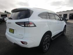 2022 Isuzu MU-X LS-T