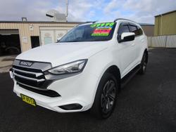 2022 Isuzu MU-X LS-T