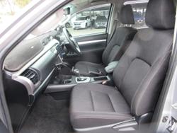 2021 Toyota Hilux SR5