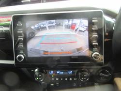 2021 Toyota Hilux SR5