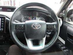 2021 Toyota Hilux SR5