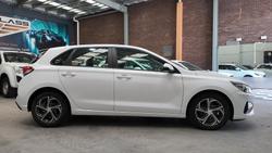 2021 Hyundai i30 PD.V4 MY21 Polar White