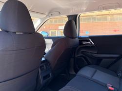 2024 Mitsubishi Outlander ES