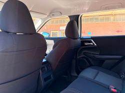 2024 Mitsubishi Outlander ES