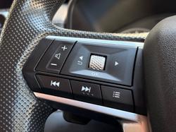 2024 Mitsubishi Outlander ES
