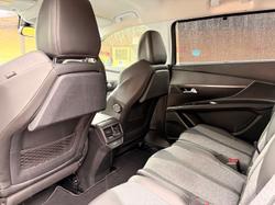 2018 Peugeot 5008 Allure