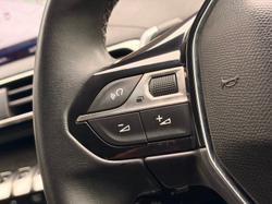 2018 Peugeot 5008 Allure