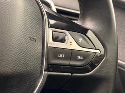 2018 Peugeot 5008 Allure