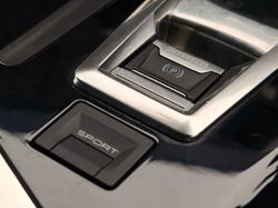 2018 Peugeot 5008 Allure