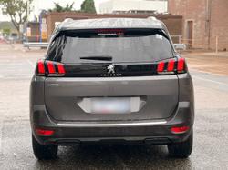 2018 Peugeot 5008 Allure