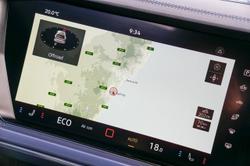 2025 Volkswagen Touareg R