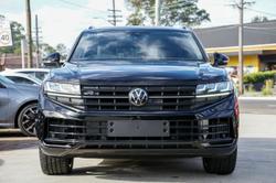 2025 Volkswagen Touareg R