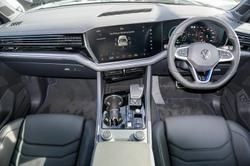 2025 Volkswagen Touareg R