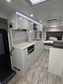 2026 Design RV Forerunner 220R
