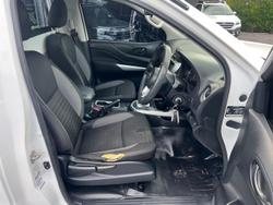 2021 Nissan Navara SL