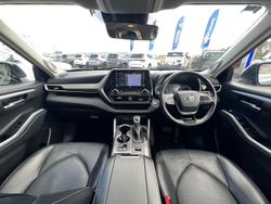 2022 Toyota Kluger Grande