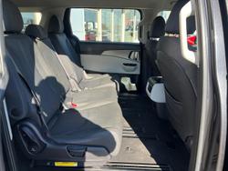 2023 Kia Carnival S