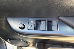 2025 Toyota Hilux SR GUN126R 4X4 Dual Range Glacier White