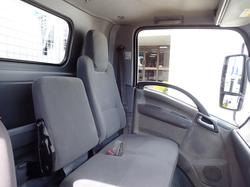 2014 ISUZU NPR 400