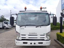 2014 ISUZU NPR 400