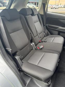 2015 Mitsubishi Outlander LS