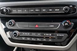 2019 Kia Carnival SLi