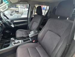 2018 Toyota Hilux SR5