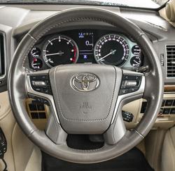 2020 Toyota Landcruiser VX