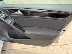 2012 VOLKSWAGEN GOLF 103 TDI COMFORTLINE