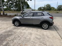 2024 KIA STONIC S