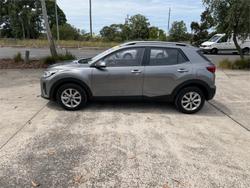 2024 KIA STONIC S