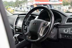 2022 Mitsubishi Pajero Sport GLS