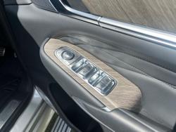 2024 GWM Tank 500 Ultra Hybrid P03 4X4 Dual Range Onyx Silver