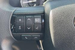 2025 Toyota Hilux SR