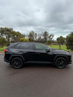 2024 Toyota RAV4 GXL