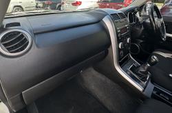 2011 Suzuki Grand Vitara (4x4)