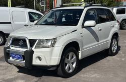 2011 Suzuki Grand Vitara (4x4)