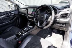 2021 Isuzu MU-X LS-T