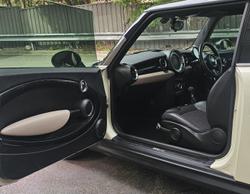 2013 MINI Hatch Cooper D Baker Street R56 LCI Pepper White