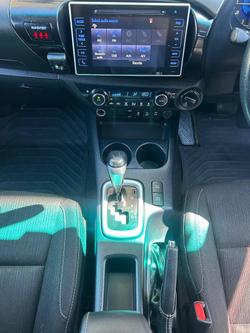 2018 Toyota Hilux SR5