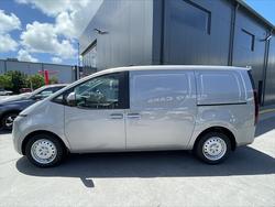 2024 Hyundai STARIA LOAD