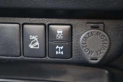 2022 Toyota Hilux SR