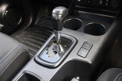 2022 Toyota Hilux SR