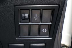 2022 Toyota Hilux SR