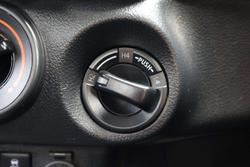 2022 Toyota Hilux SR