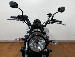 2019 Yamaha XSR700 SILVER