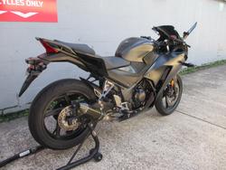 Honda 2015 Honda 300cc CBR300RFUSE BLACK