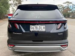 2026 Hyundai Tucson Hybrid Premium