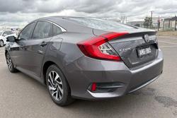 2016 Honda Civic VTi-S